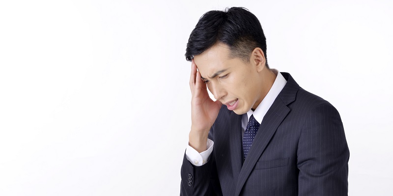 雑談ができず悩む男性